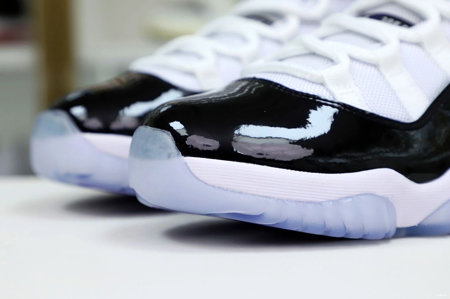 11 AIR JORDAN 2018 RETRO 'CONCORD' 0906
